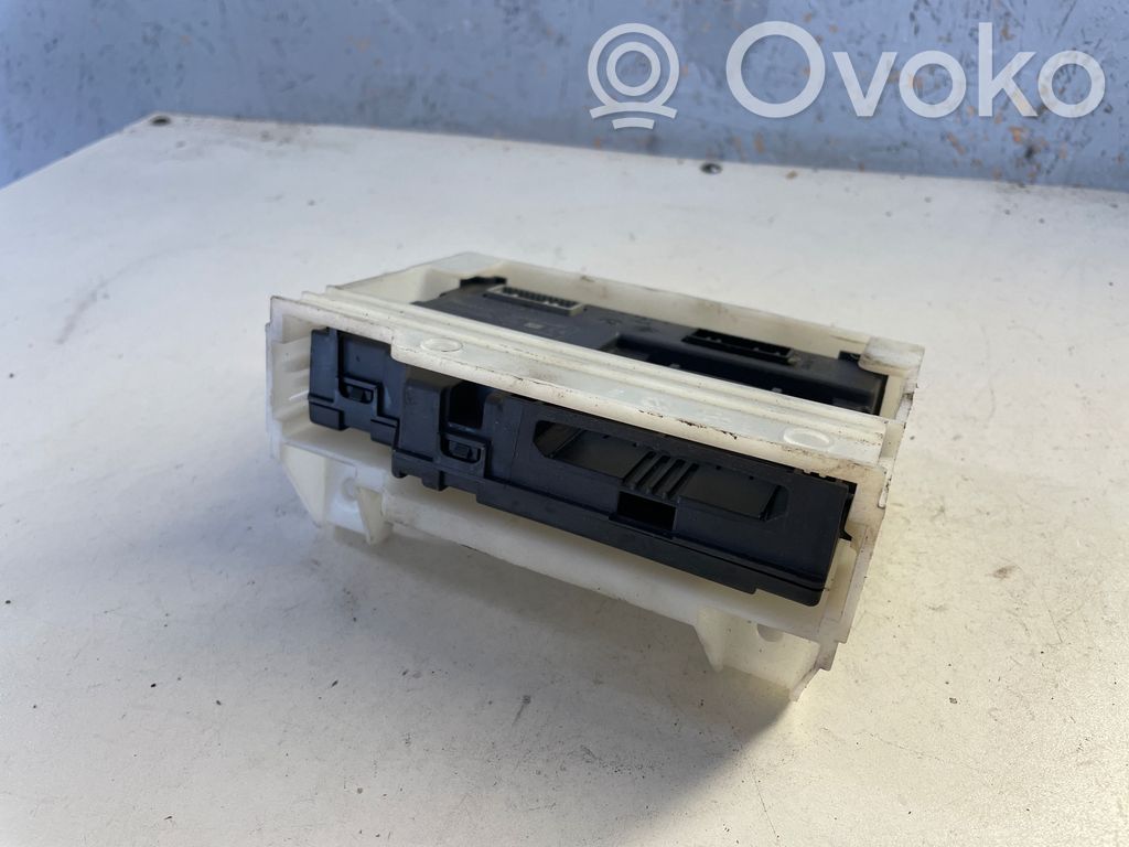 Renault Clio IV Ignition lock 