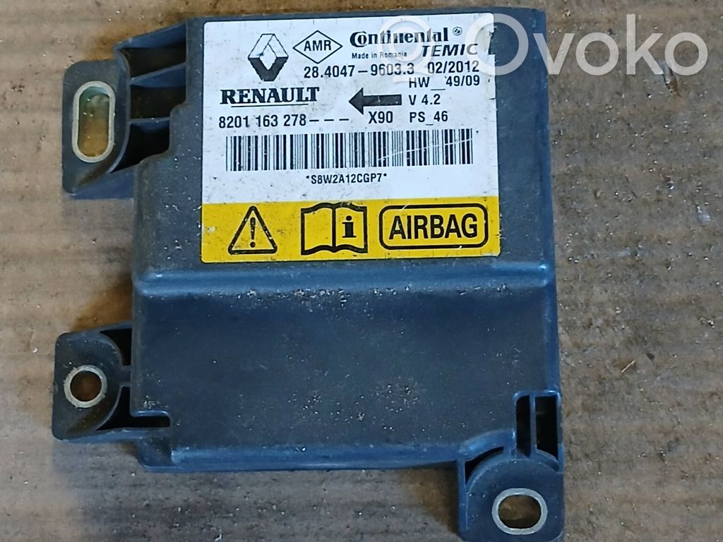 Dacia Sandero Unidad de control/módulo del Airbag 