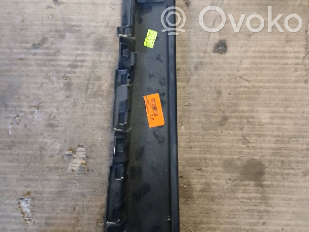 Renault Clio V Priekinių durų stiklo apdaila 