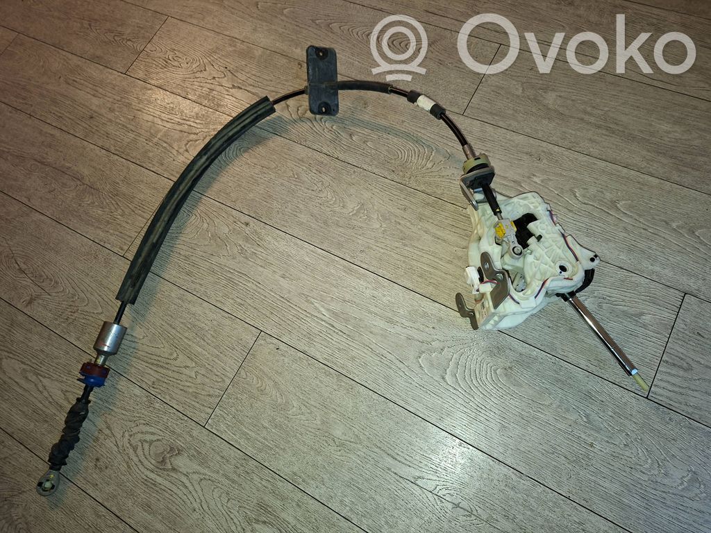 Renault Trafic III (X82) Gear shift cable linkage 