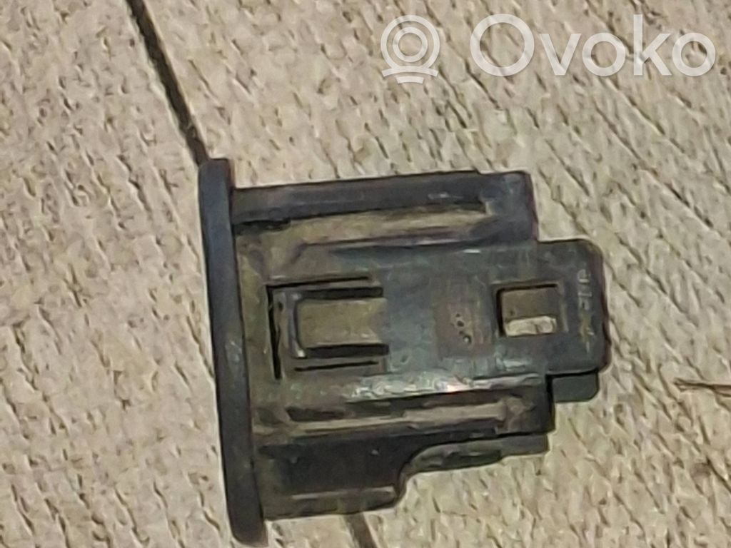 Renault Megane III Rear parking sensor holder (PDC) 