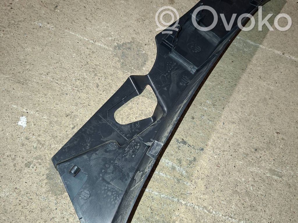 Renault Clio IV Other sill/pillar trim element 