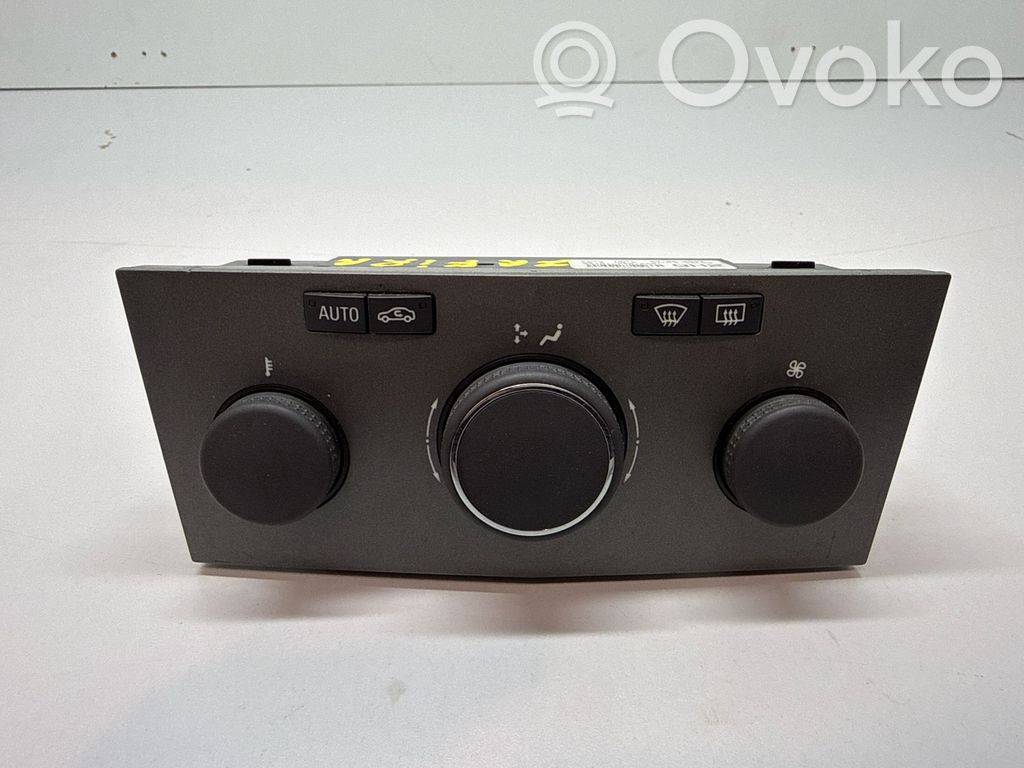 Opel Zafira B Oro kondicionieriaus/ klimato/ pečiuko valdymo blokas (salone) 