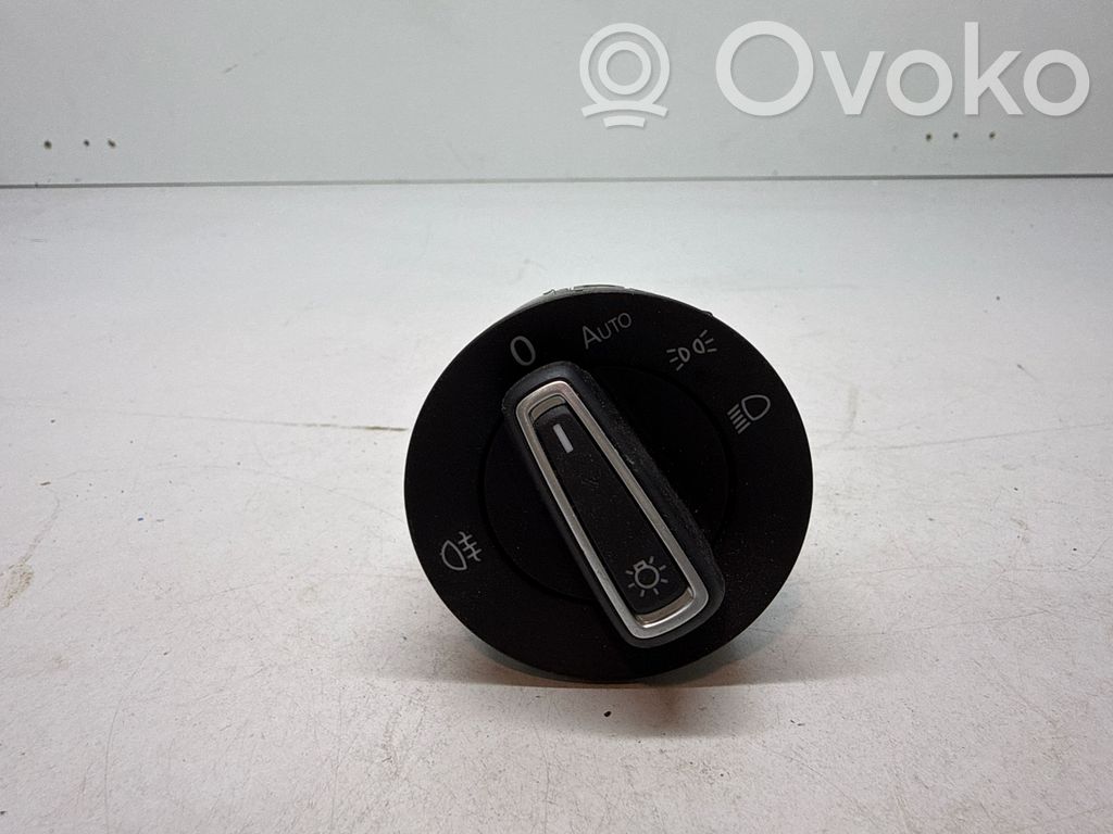 Volkswagen Golf VII Light switch 