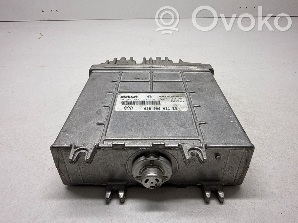 Volkswagen PASSAT B5.5 Engine control unit/module 