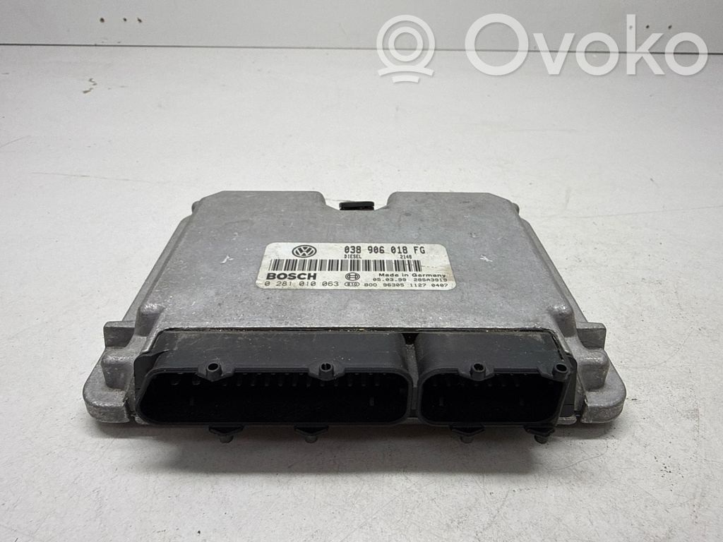 Volkswagen PASSAT B5.5 Engine control unit/module 