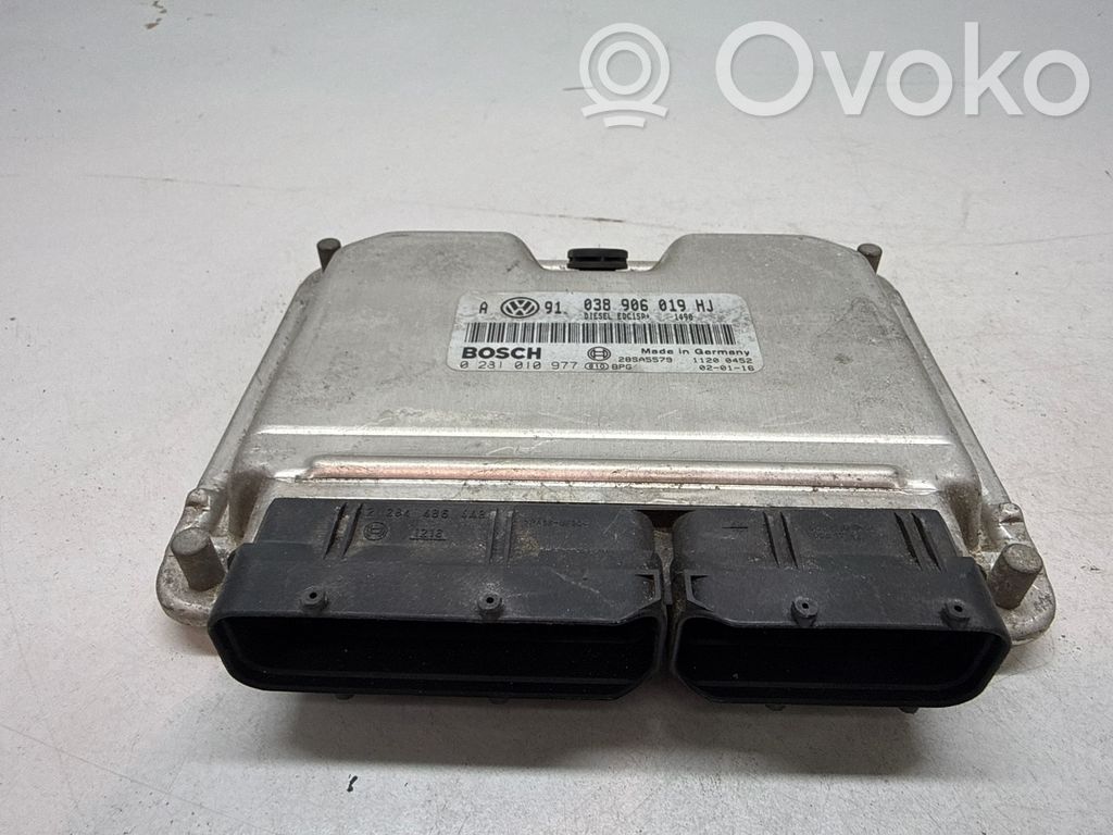 Volkswagen Golf IV Engine control unit/module 