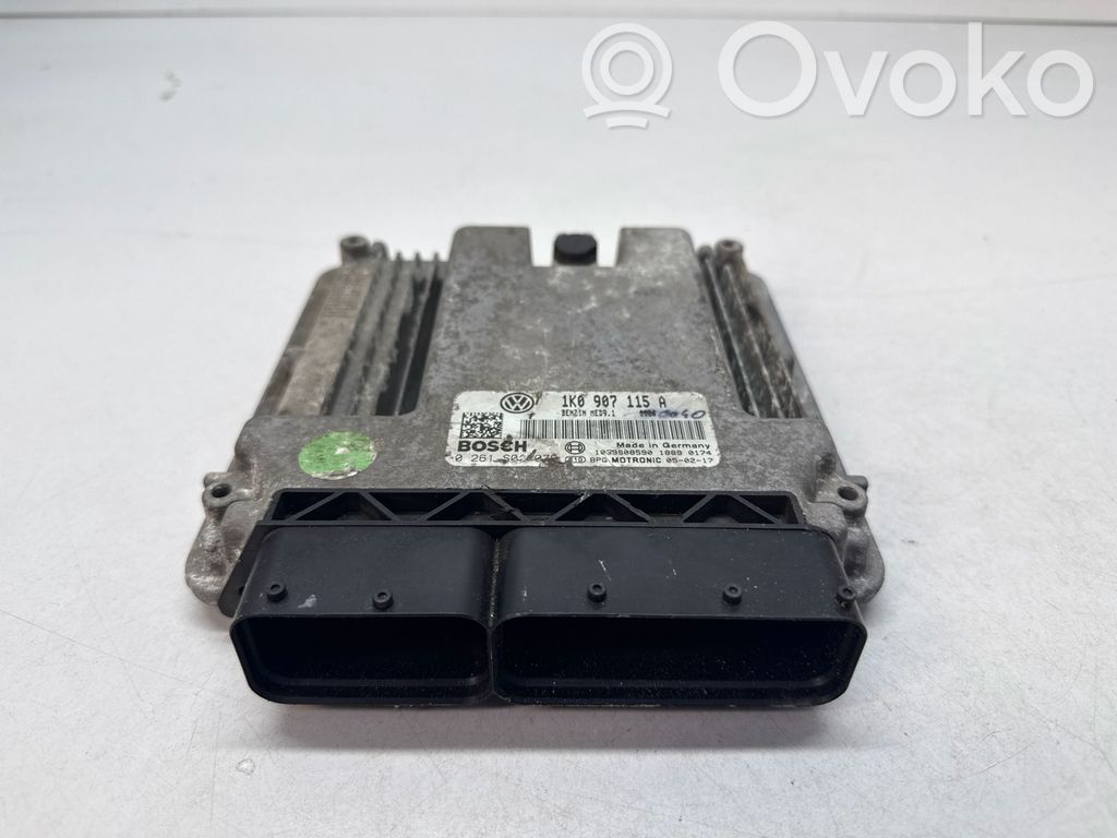 Volkswagen Golf V Komputer / Sterownik ECU silnika 