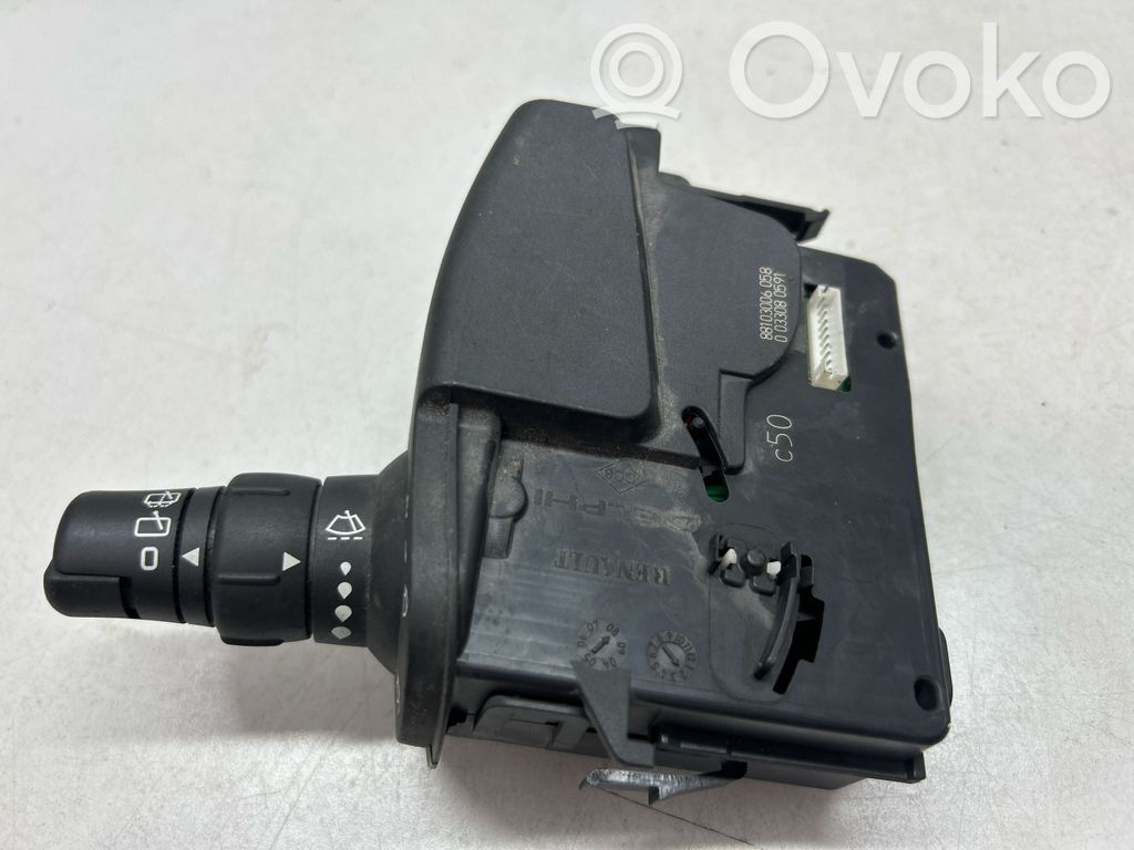 Renault Kangoo II Wiper control stalk 