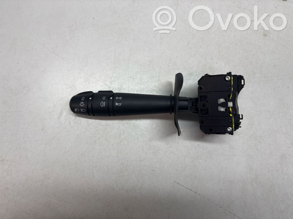 Dacia Sandero Indicator stalk 