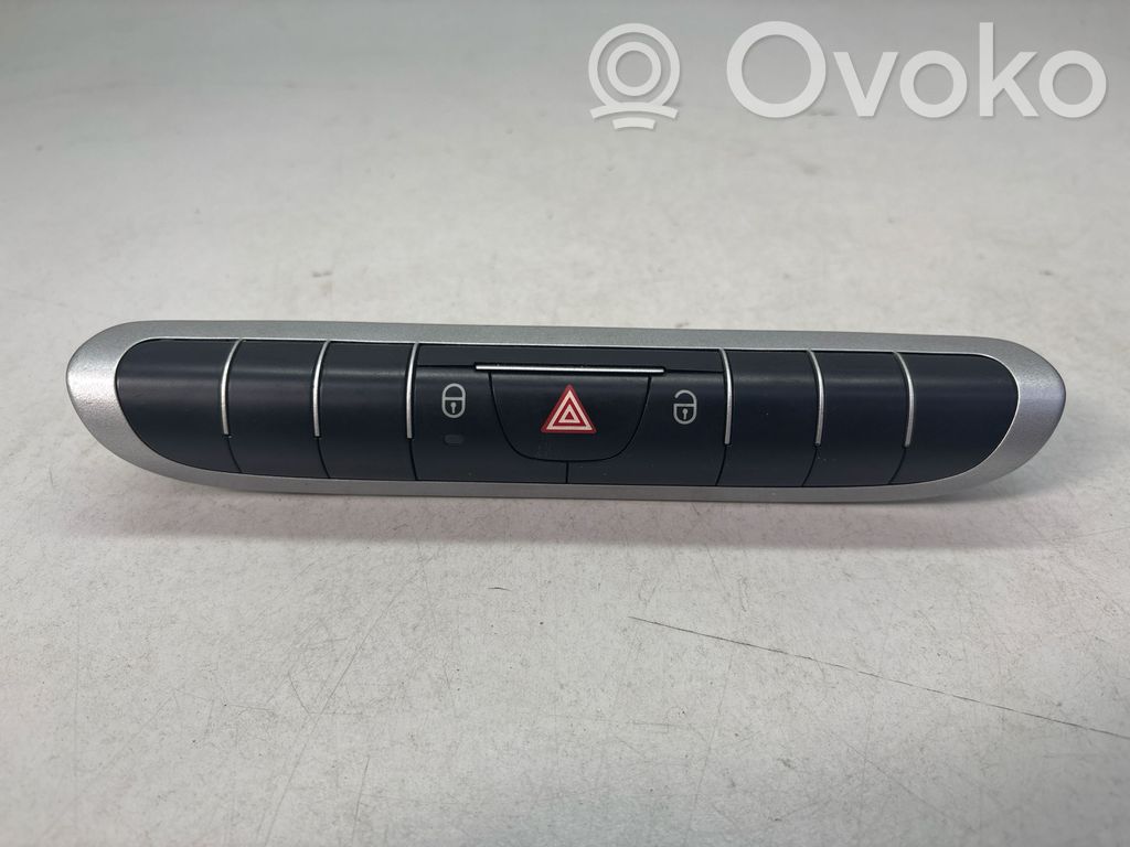 Smart ForTwo II Botón interruptor de luz de peligro 