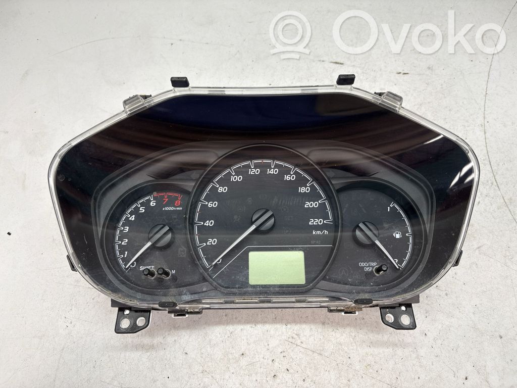 Toyota Yaris Licznik / Prędkościomierz 