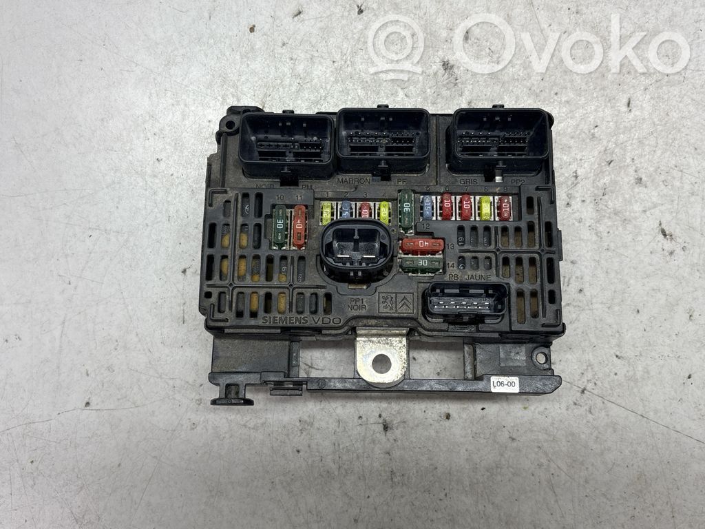 Citroen C5 Fuse module 