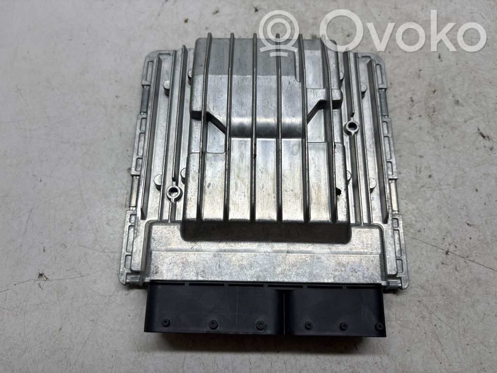 BMW 3 E92 E93 Dzinēja vadības bloks 