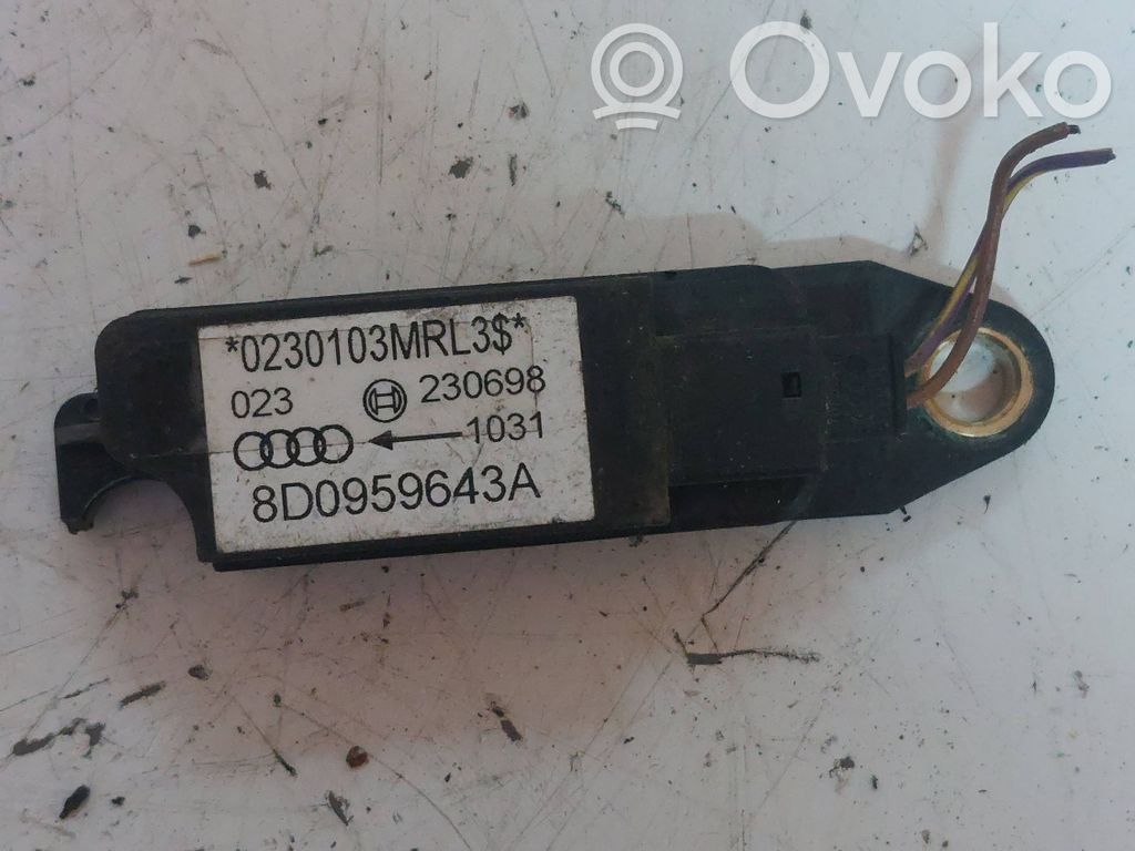 Audi A4 S4 B5 8D Airbagsensor Crashsensor Drucksensor 