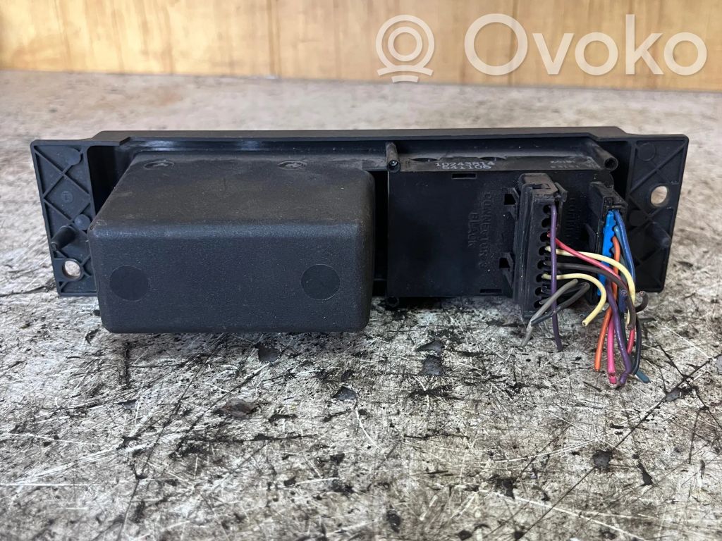 Opel Sintra Hazard light switch 