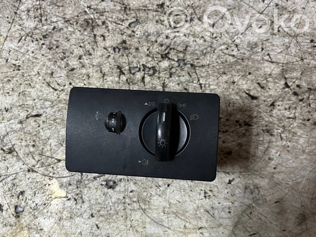 Ford Mondeo Mk III Light switch 