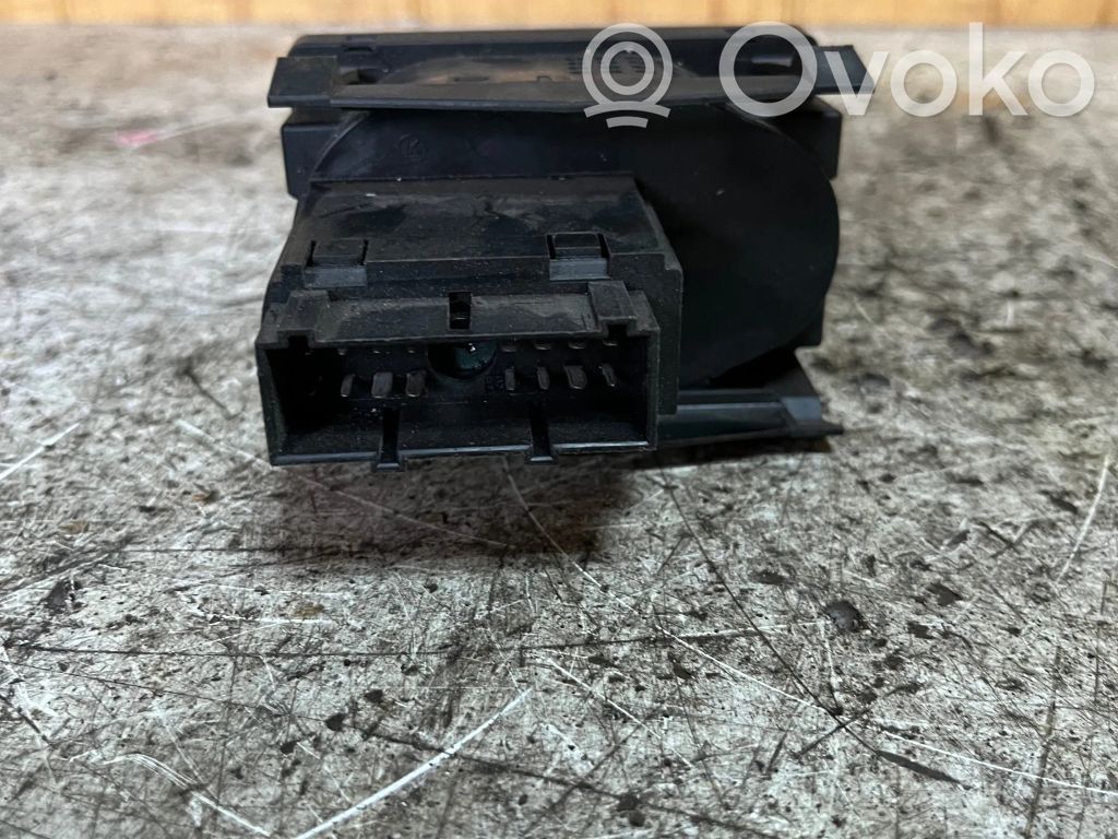 Ford Focus C-MAX Light switch 
