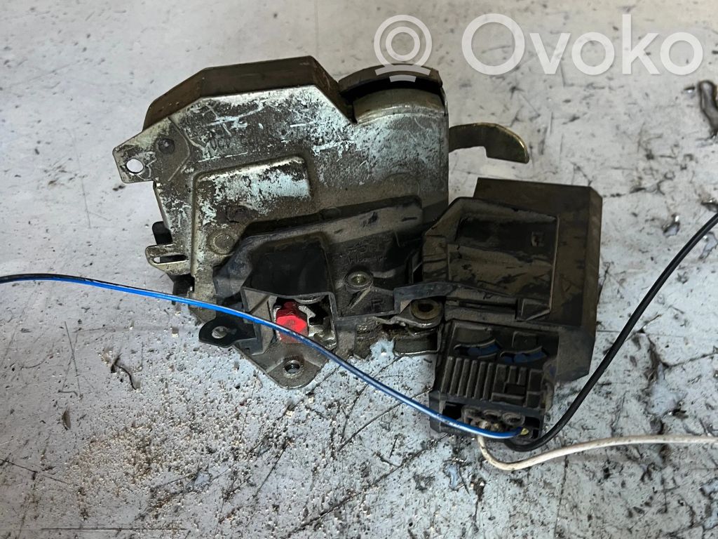 BMW 5 E39 Rear door lock 