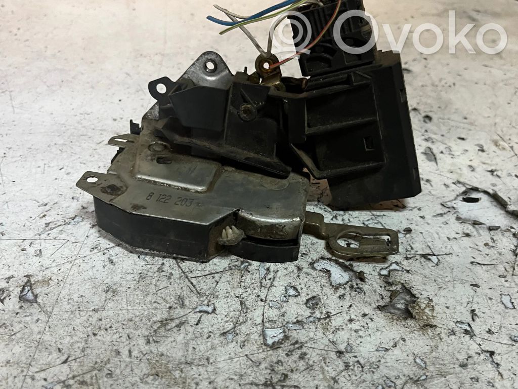 BMW 3 E36 Front door lock 