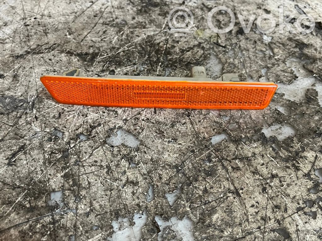 Dodge Challenger Front fender indicator light 