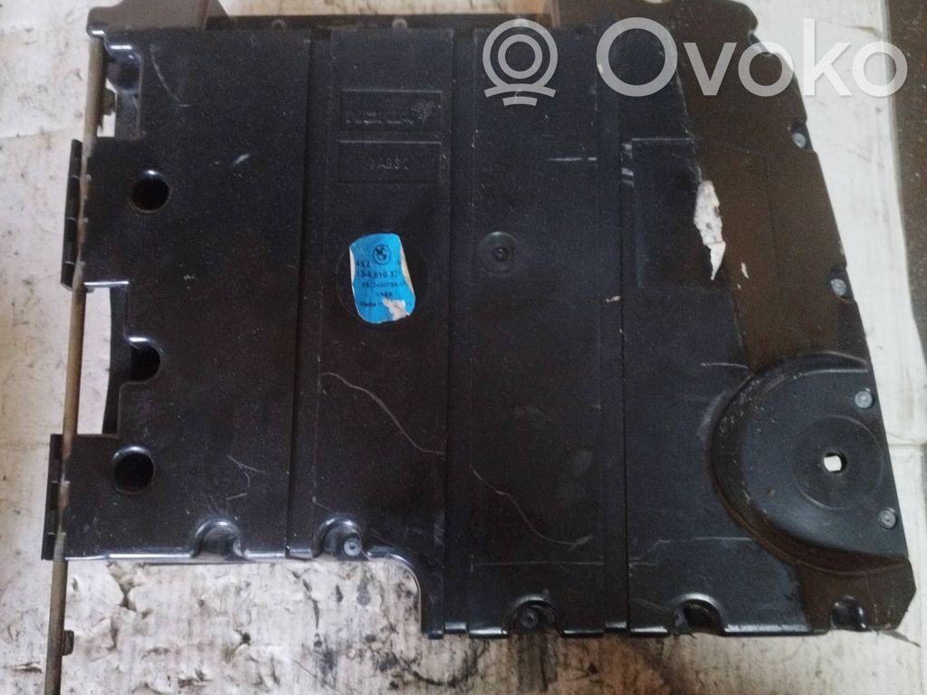 BMW 5 E39 Subwoofer speaker 