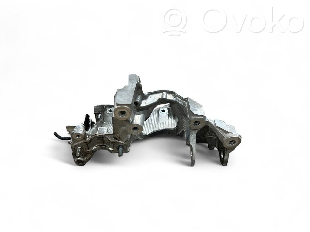 Engine mounting bracket   8W0399296