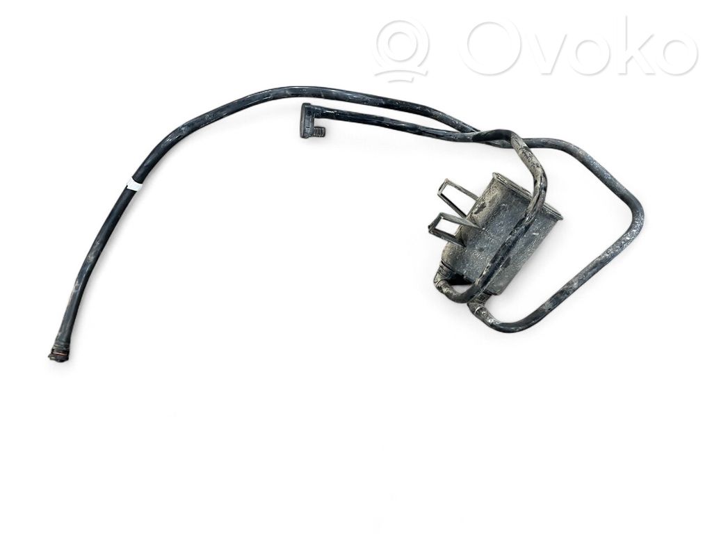 BMW Z4 E85 E86 Aktīvā oglekļa (degvielas tvaiku) filtrs 