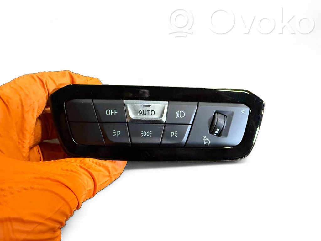 BMW 2 G42 Light switch 