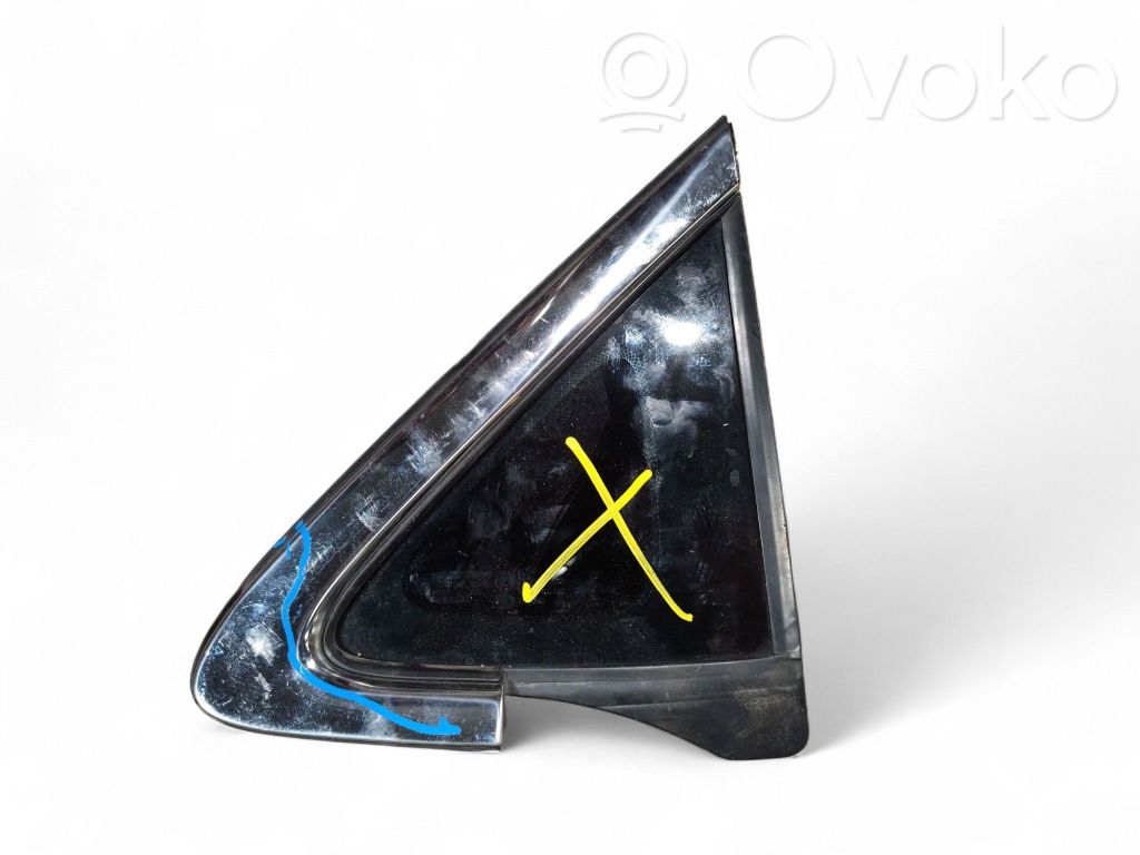 Chrysler Pacifica Front triangle window/glass 
