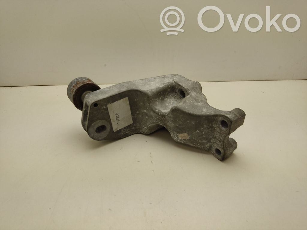 Ford Mustang VI Engine mounting bracket 