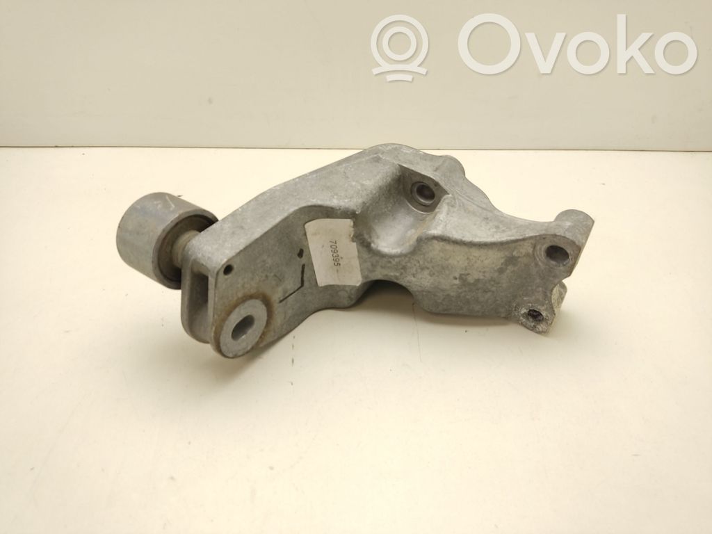 Ford Mustang VI Engine mounting bracket 