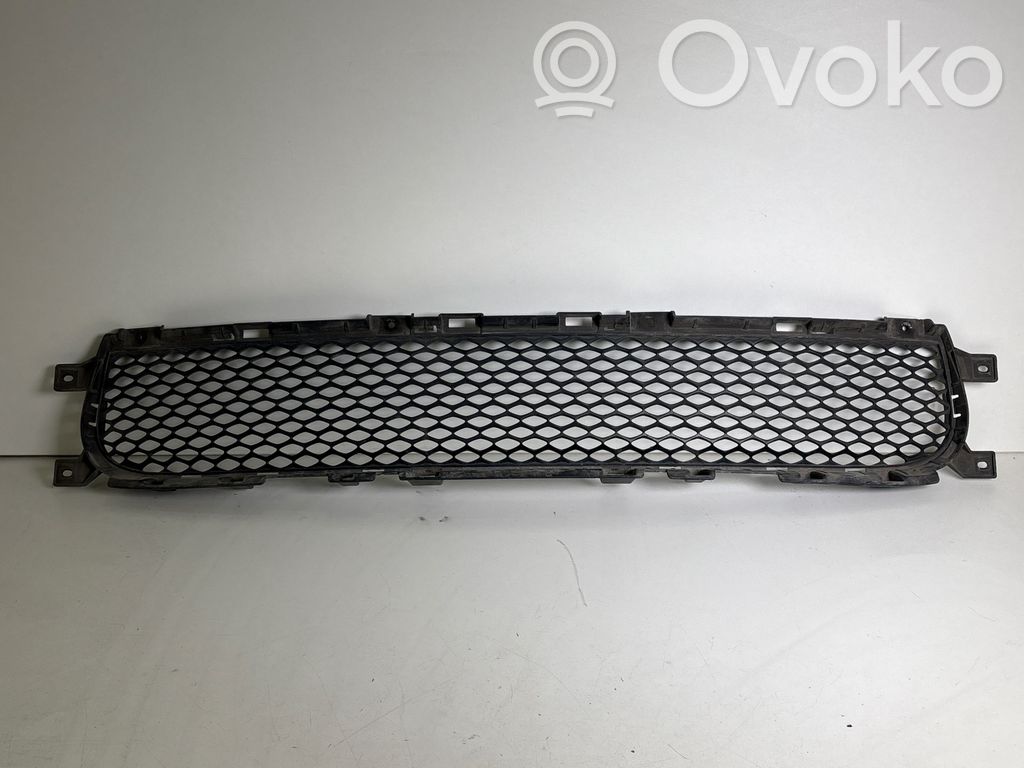 Dodge Durango III Front bumper lower grill 