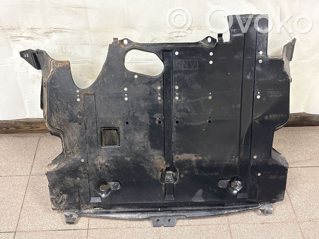 Engine splash shield/under tray   56410AN00A