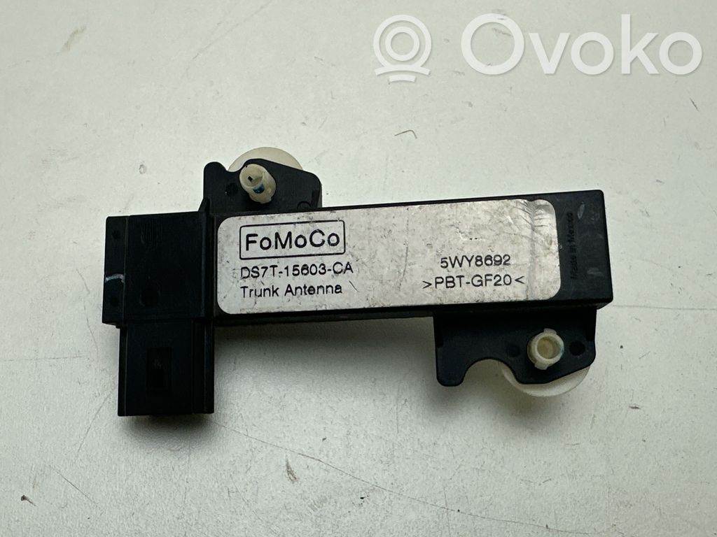 Ford Mustang VI Amplificatore antenna 