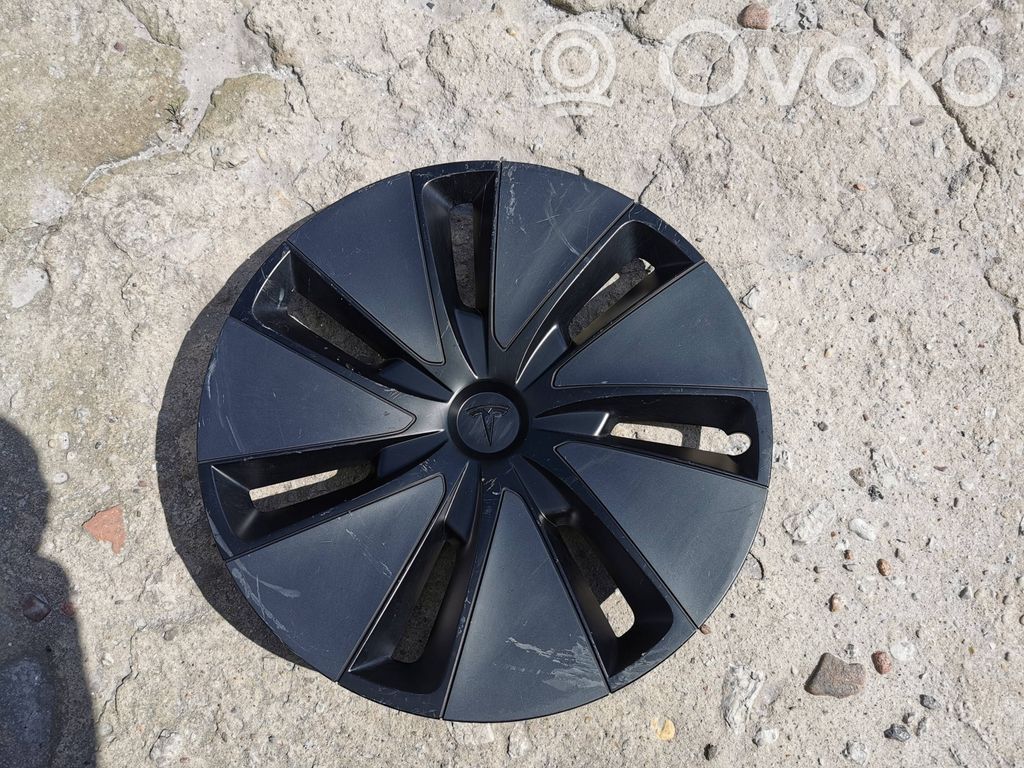 Tesla Model 3 R18 riteņa dekoratīvais disks (-i) 