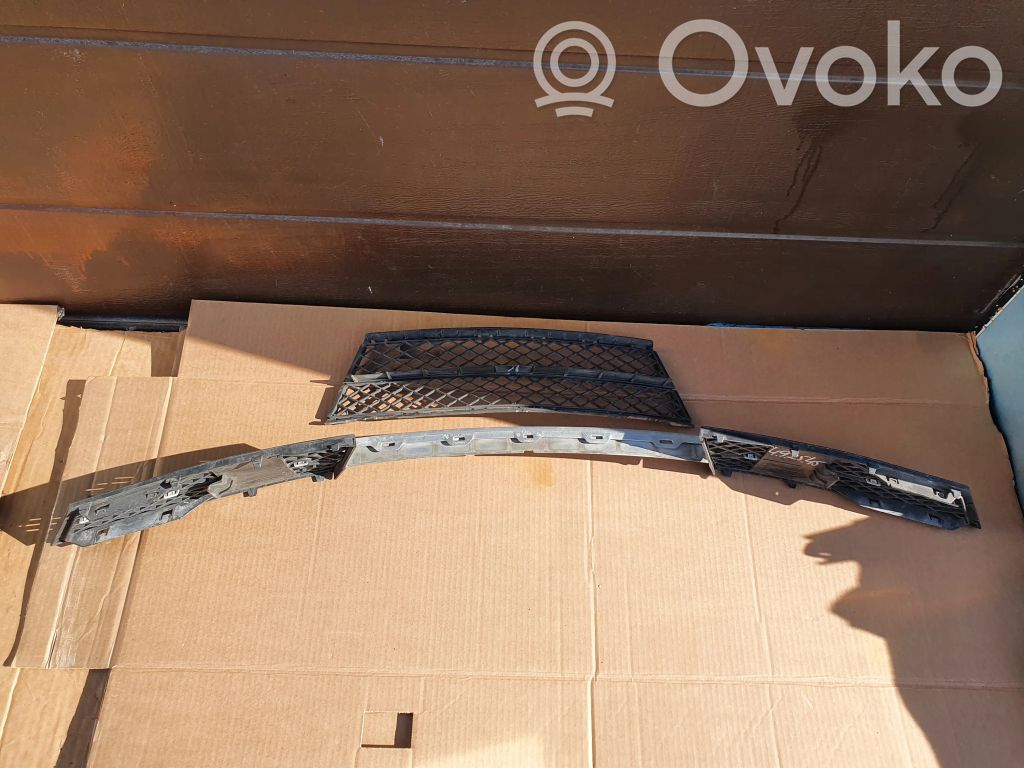 BMW 5 E60 E61 Front bumper lower grill 
