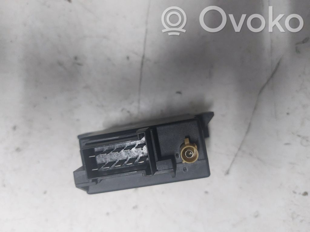Other control units/modules   320300,221000,811541