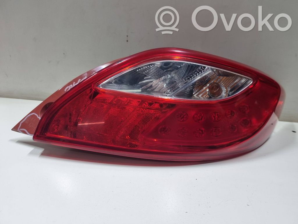 Mazda 2 Takavalot 