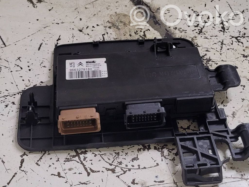 Citroen C6 Seat control module 