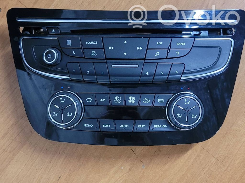 Peugeot 508 RXH Climate control unit 
