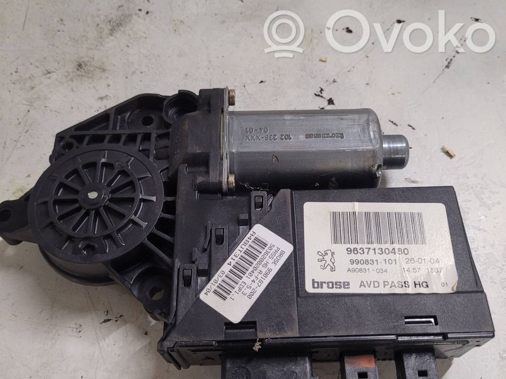 Peugeot 307 Front door window regulator motor 