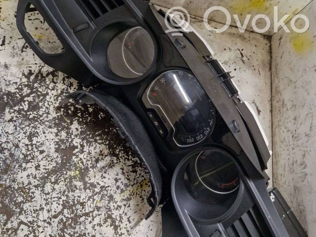 Citroen C5 Speedometer (instrument cluster) 