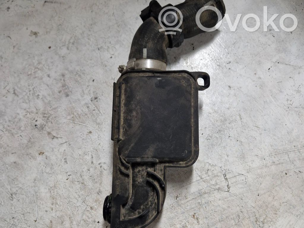 Citroen C3 Pluriel Intake resonator 