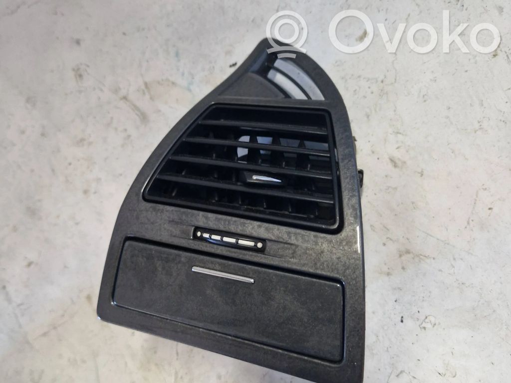 Citroen C4 I Garniture, panneau de grille d'aération latérale 