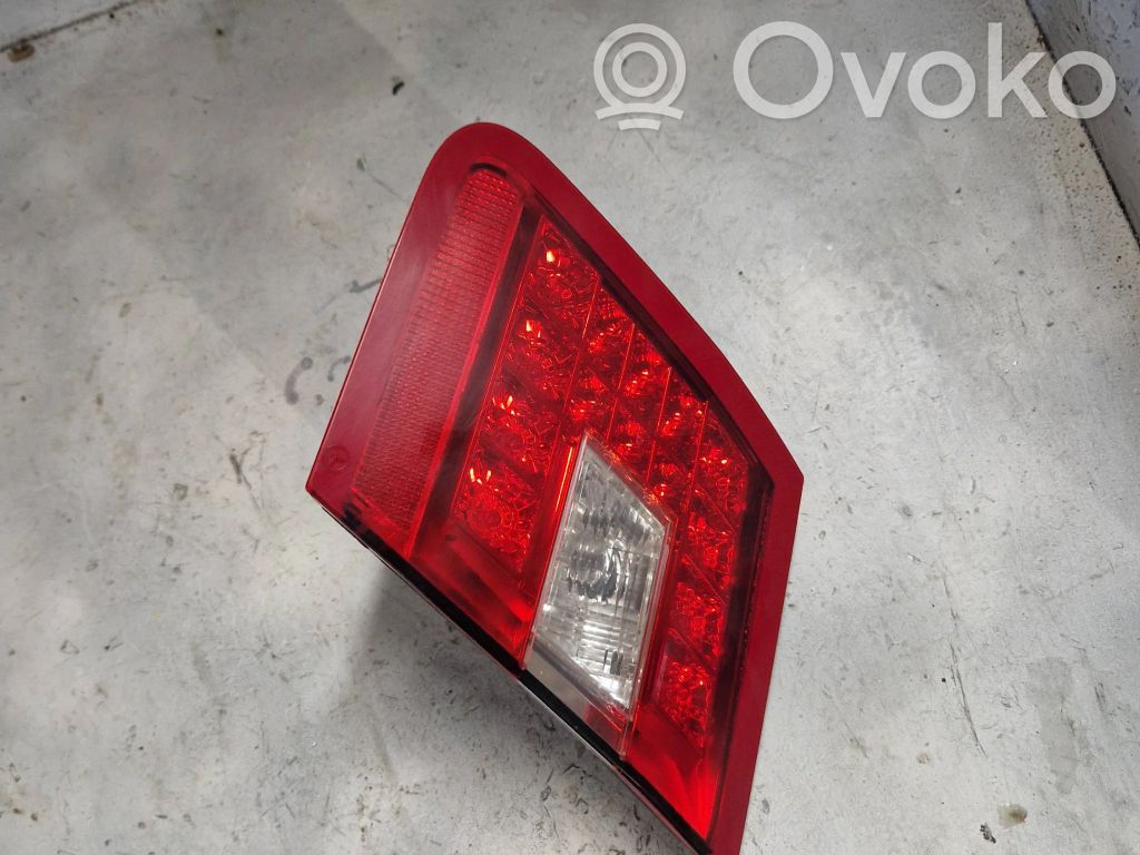 Mercedes-Benz E W212 Lampy tylnej klapy bagażnika 