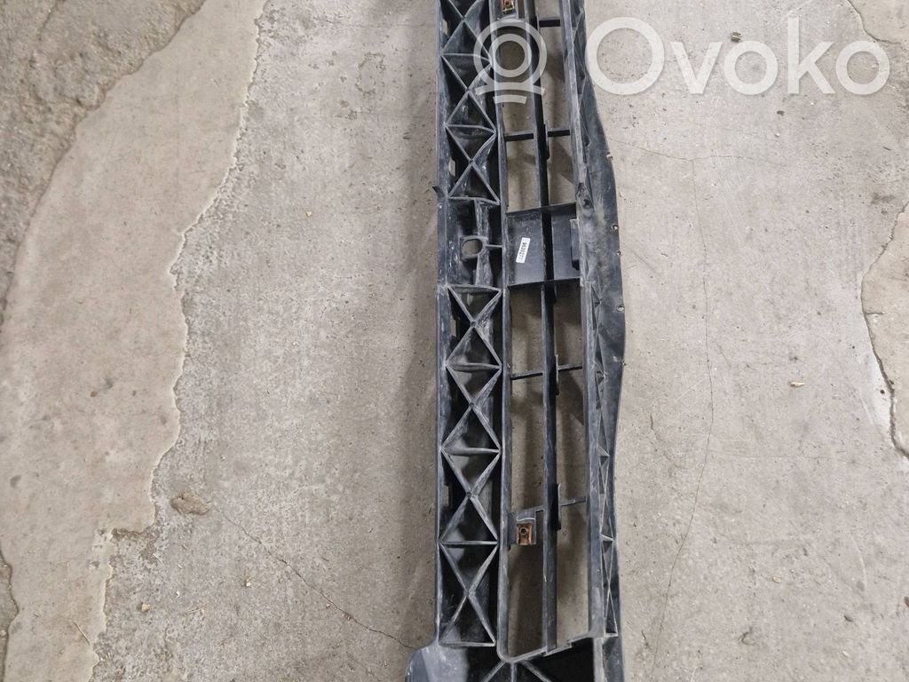 Opel Vivaro Soporte del parachoques delantero 