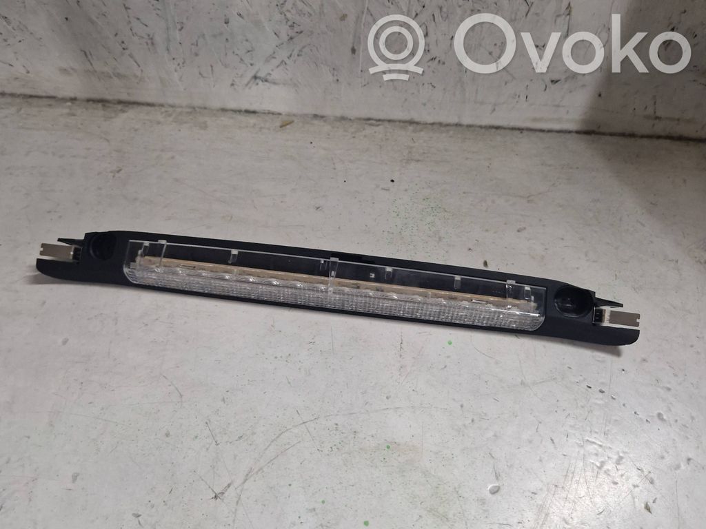 Citroen C6 Third/center stoplight 
