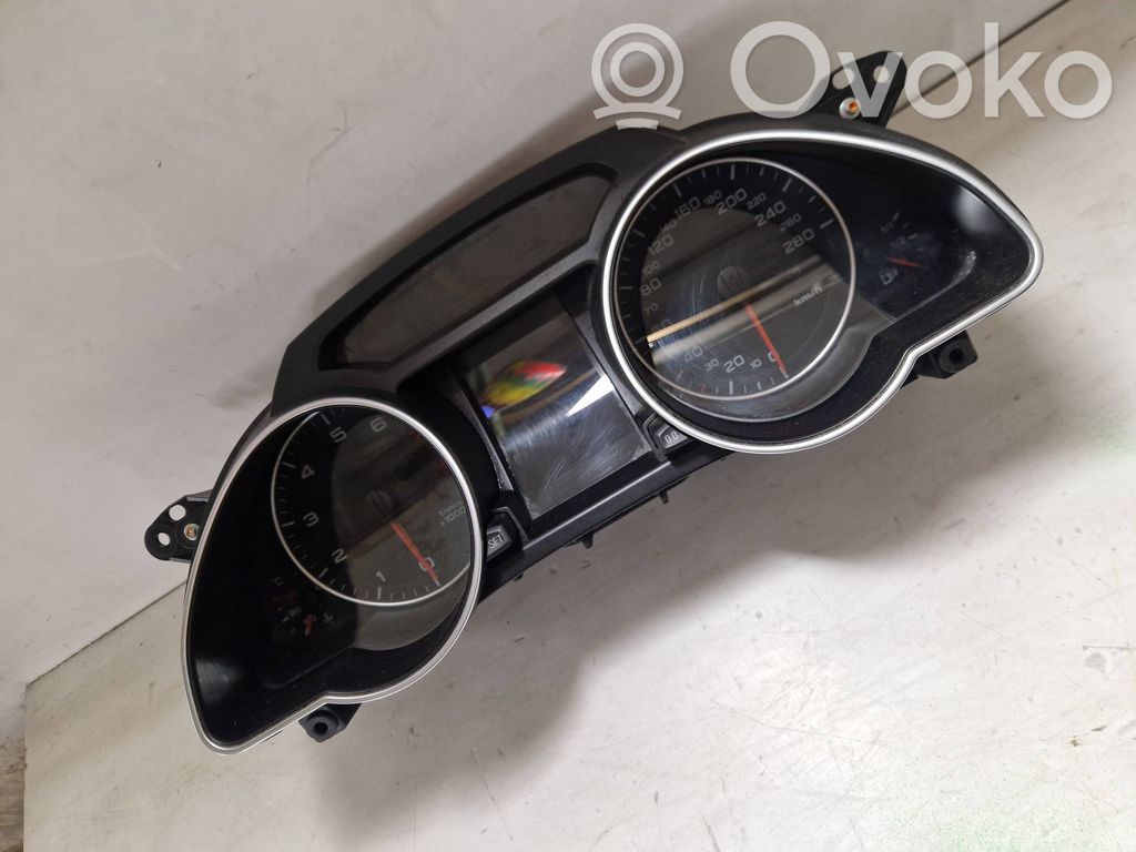 Audi A5 8T 8F Nopeusmittari (mittaristo) 