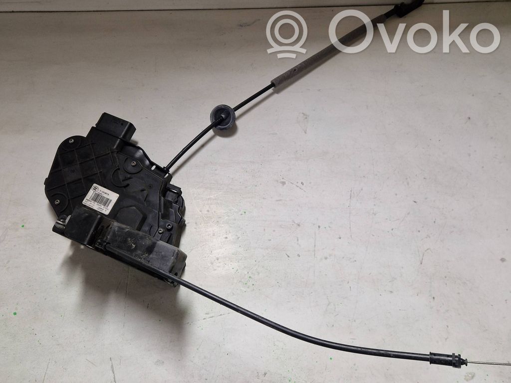 Volvo V70 Rear door lock 